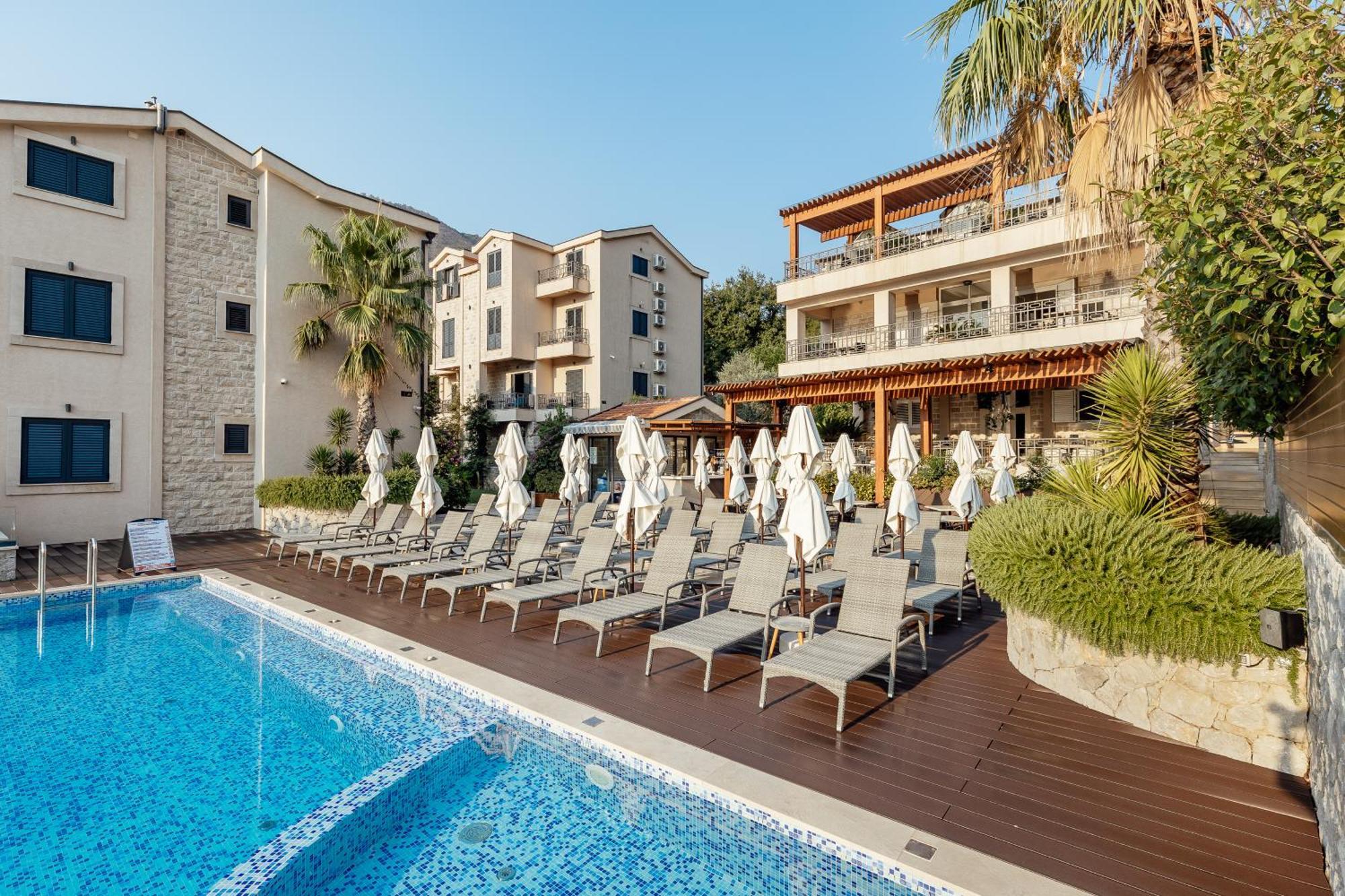 Bellezza Resort & Spa Kotor Exterior photo